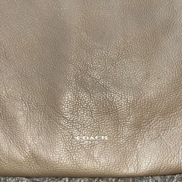 Bleecker beige leather cross body bag by COACH - Picture 3 of 16